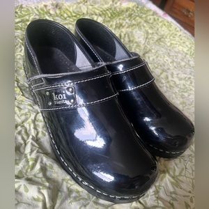 Sanita “Lindsey “ clogs size 38